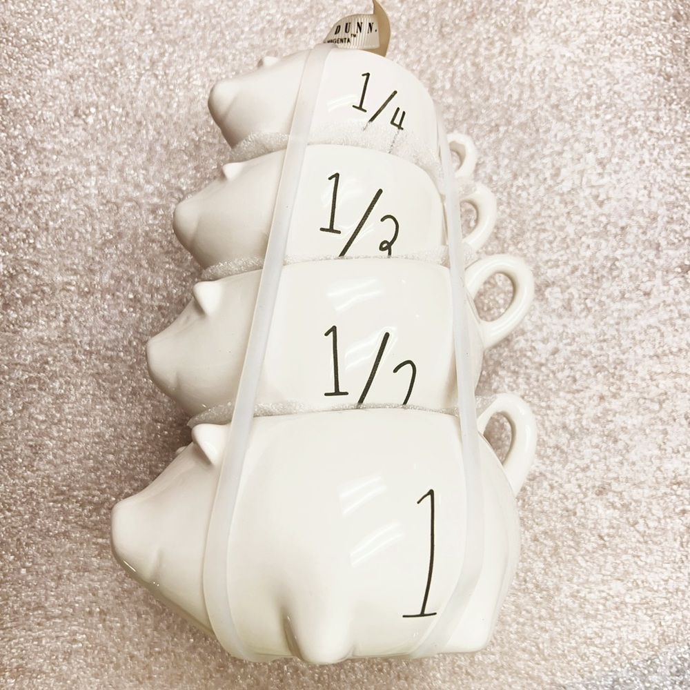 Rae Dunn pig measuring cups